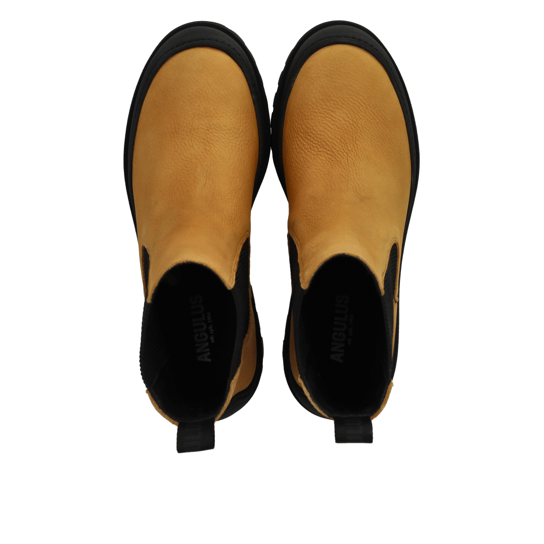 Chelsea boot