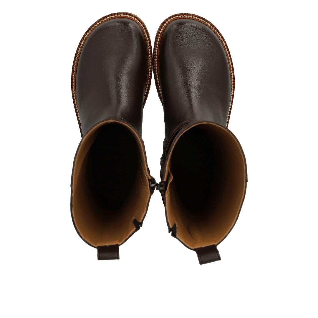 Mid-height boot