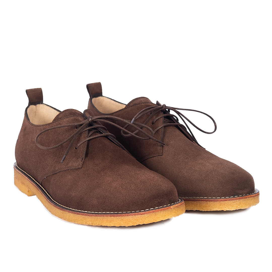 Lace-up shoes
