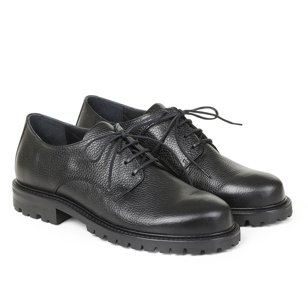 Classic lace-up shoes