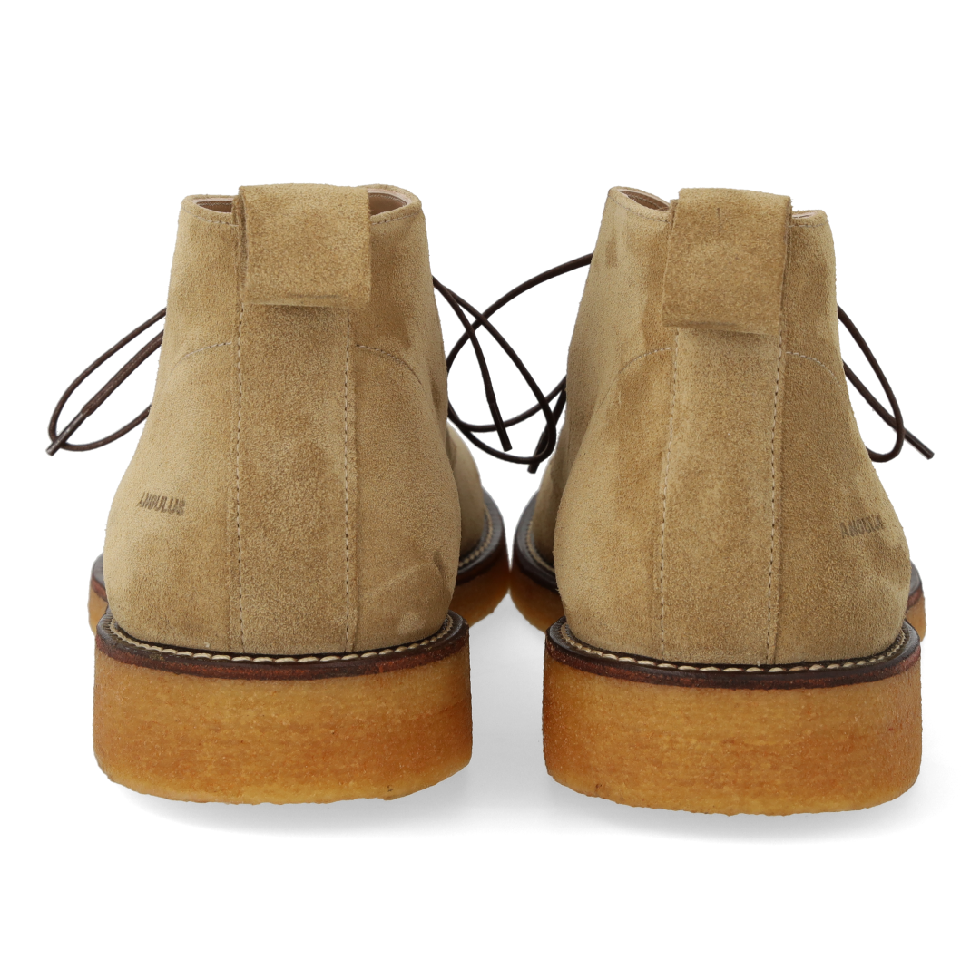 Classic desert boot