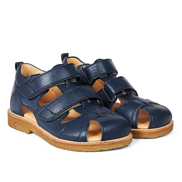 Sandal with velcro closure