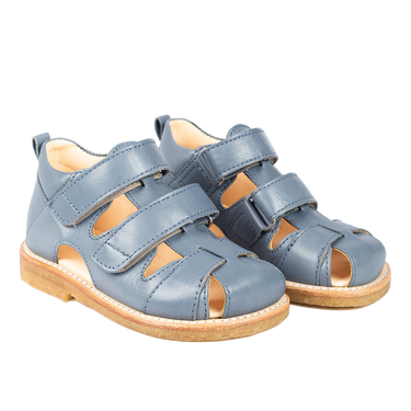Sandal with velcro closure