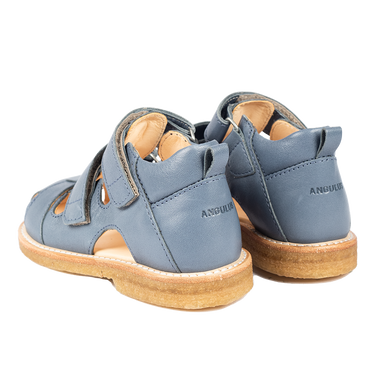 Sandal with velcro closure