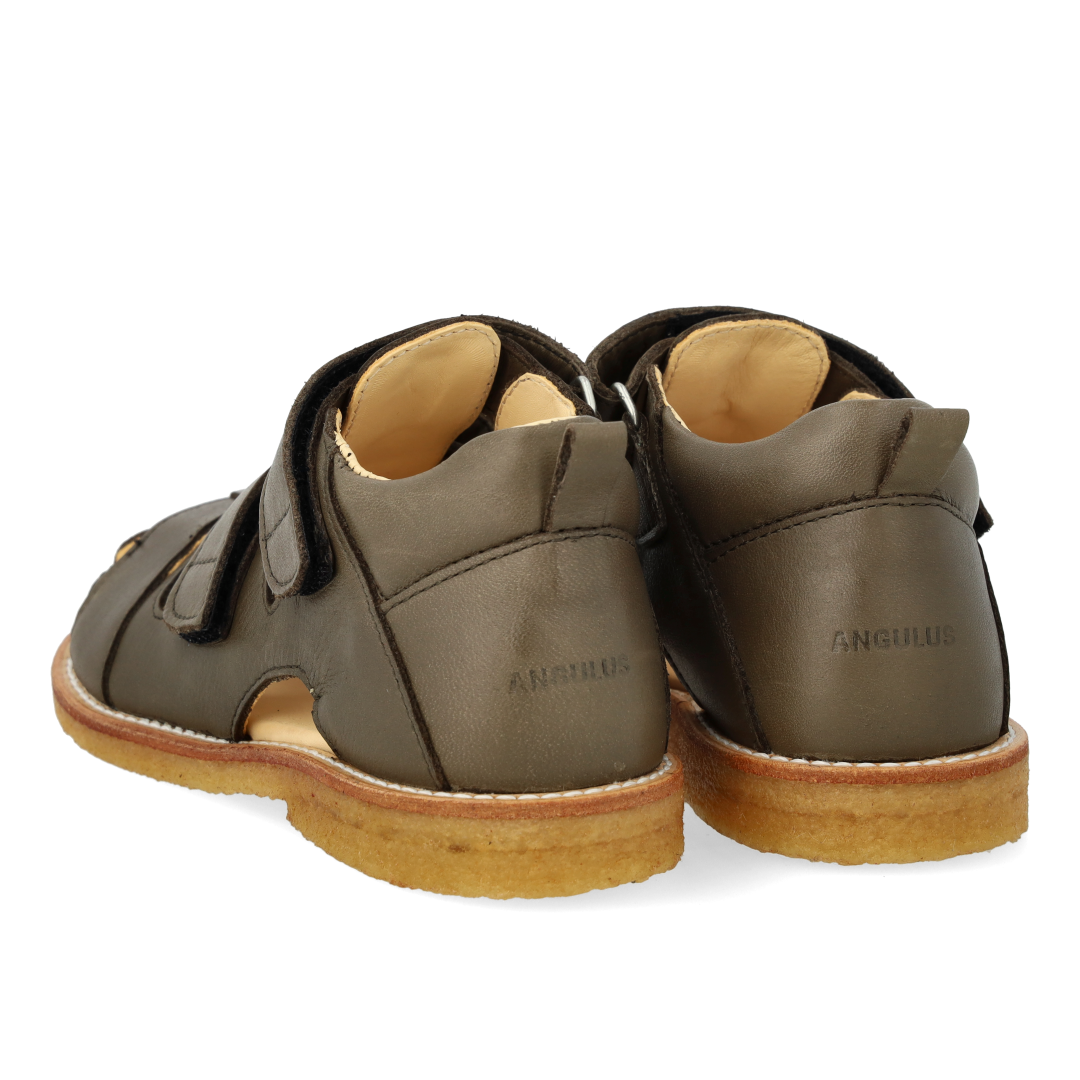 Sandal with velcro closure