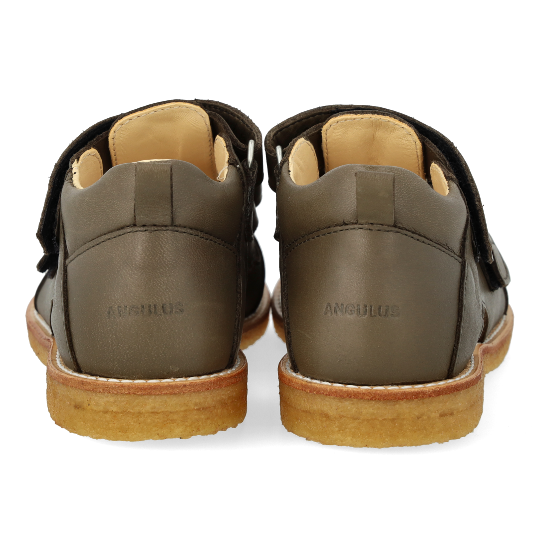 Sandal with velcro closure