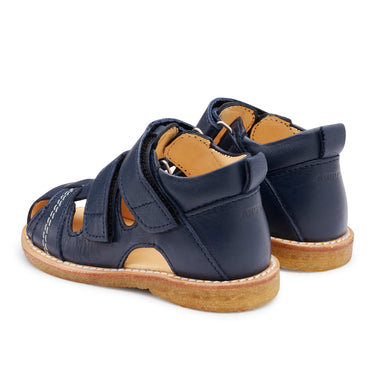 Starter sandal with velcro closure