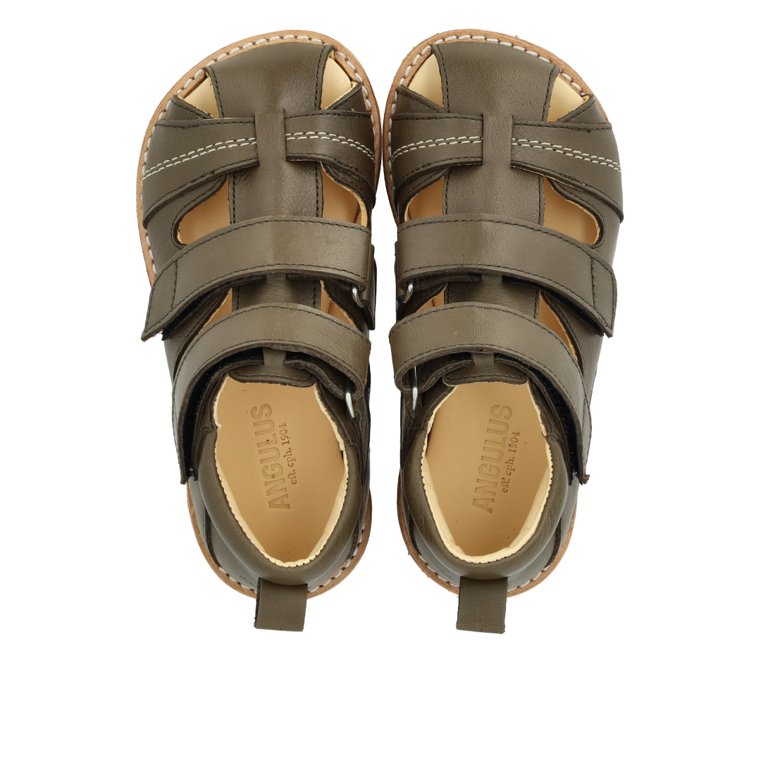 Toddler sandal with velcro closure