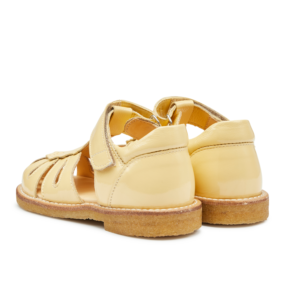 Sandal with teardrop detail