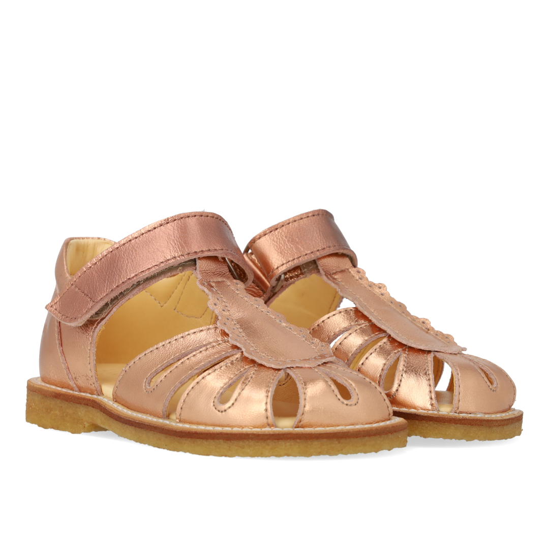 Sandal with teardrop detail