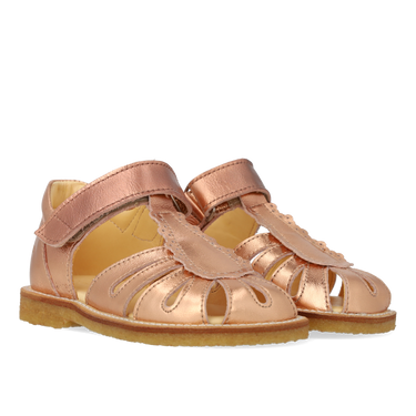 Sandal with drop detail and velcro closure