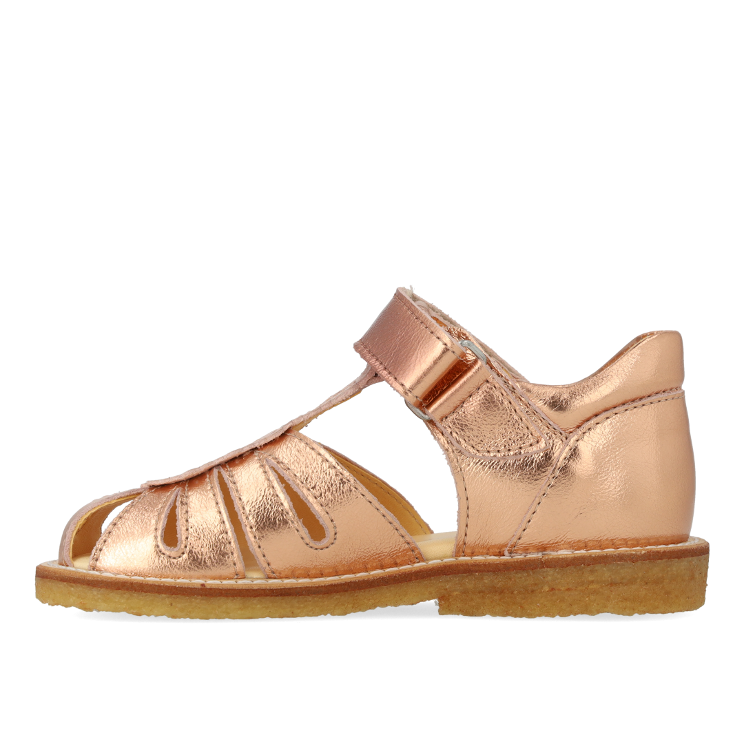 Sandal with teardrop detail