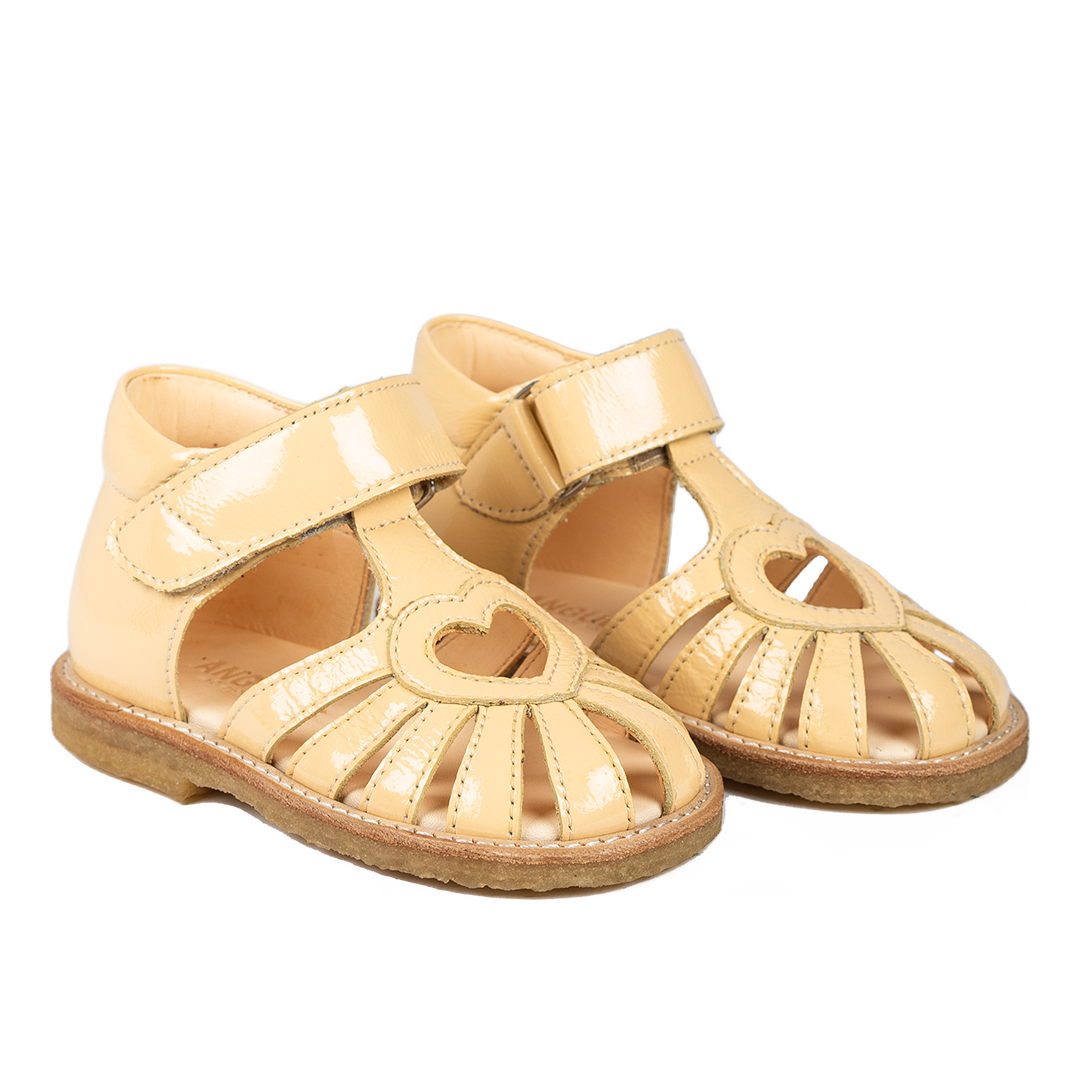 Toddler heart sandal with velcro closure