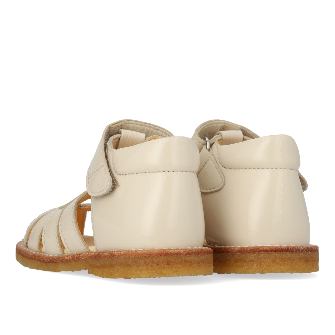Toddler heart sandal with velcro closure