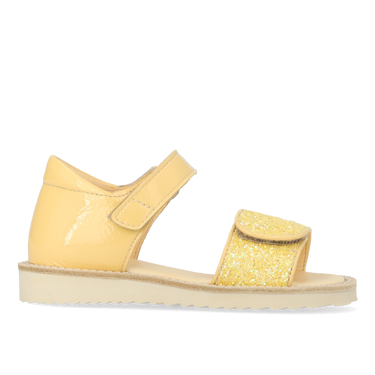 Patent sandal with sparkling glitter detail