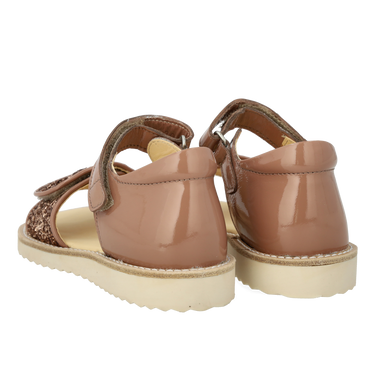 Patent sandal with sparkling glitter detail