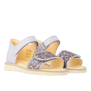 Patent sandal with sparkling glitter detail