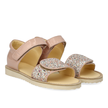 Patent sandal with sparkling glitter detail