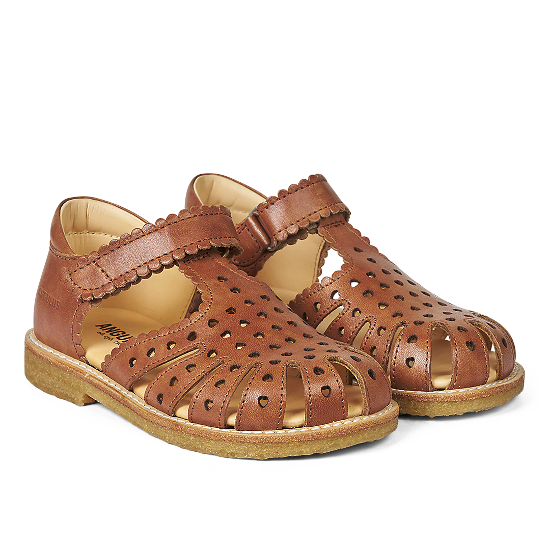 Sandal with mini hearts and Velcro closure