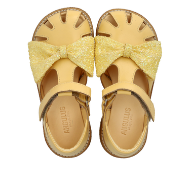 Sandal with glitter bow and velcro closure