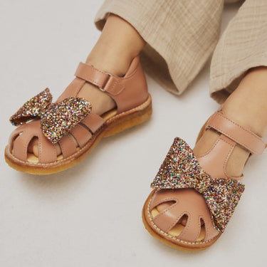 Sandal with glitter bow and velcro closure