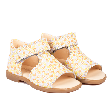 Open toe sandal with print and velcro closure