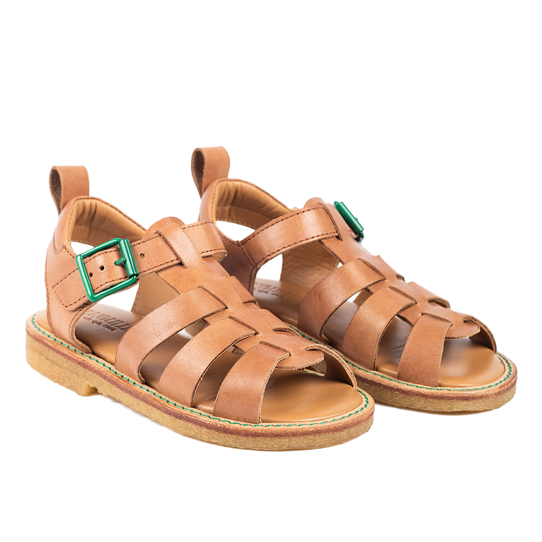 Sandal with buckle and contrast details