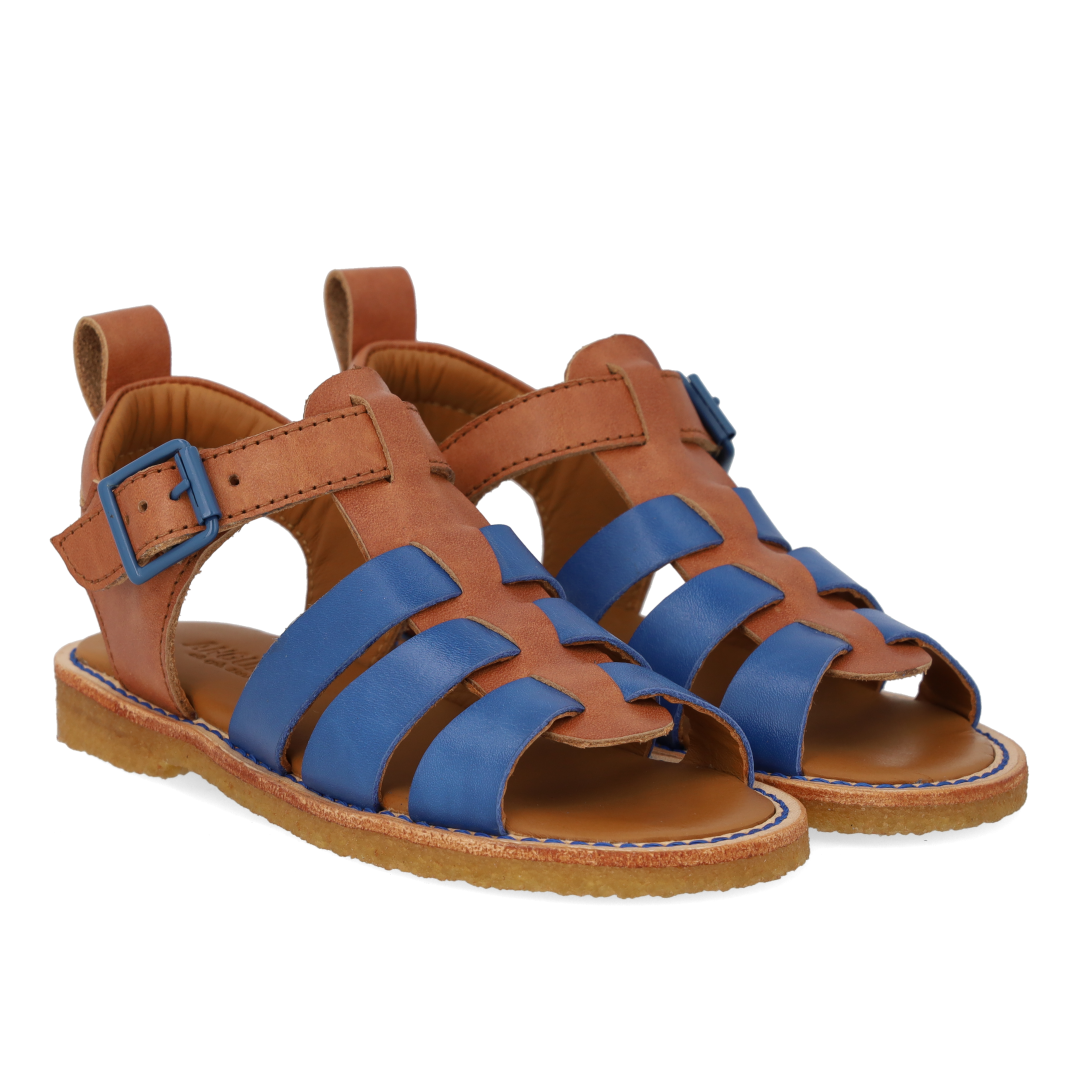 Fisherman's sandal with contrast detailing