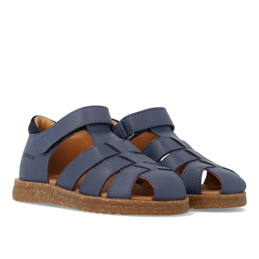 Sandal with adjustable velcro closure