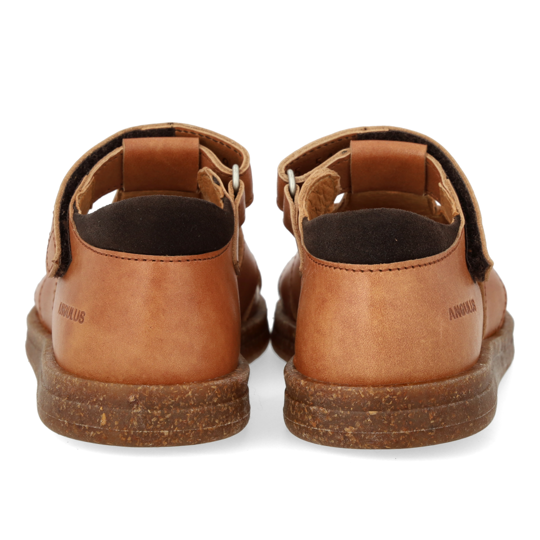 Sandal with adjustable Velcro closure