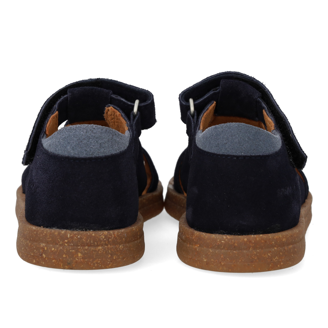 Sandal with adjustable Velcro closure