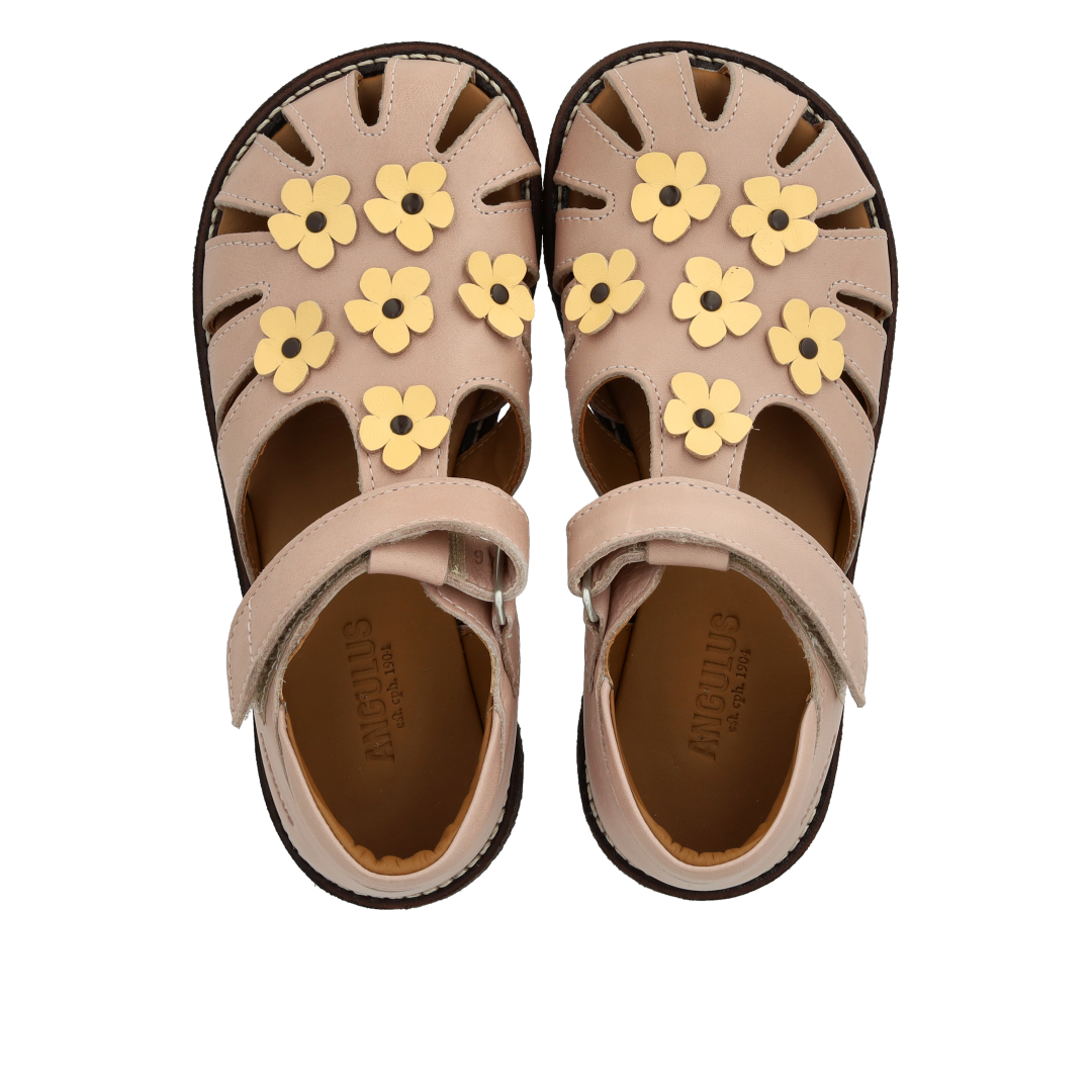 Sandal with flower appliqués