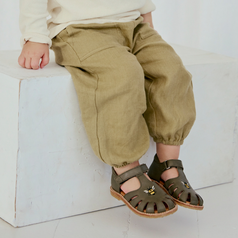 Toddler sandal with bee embroidery