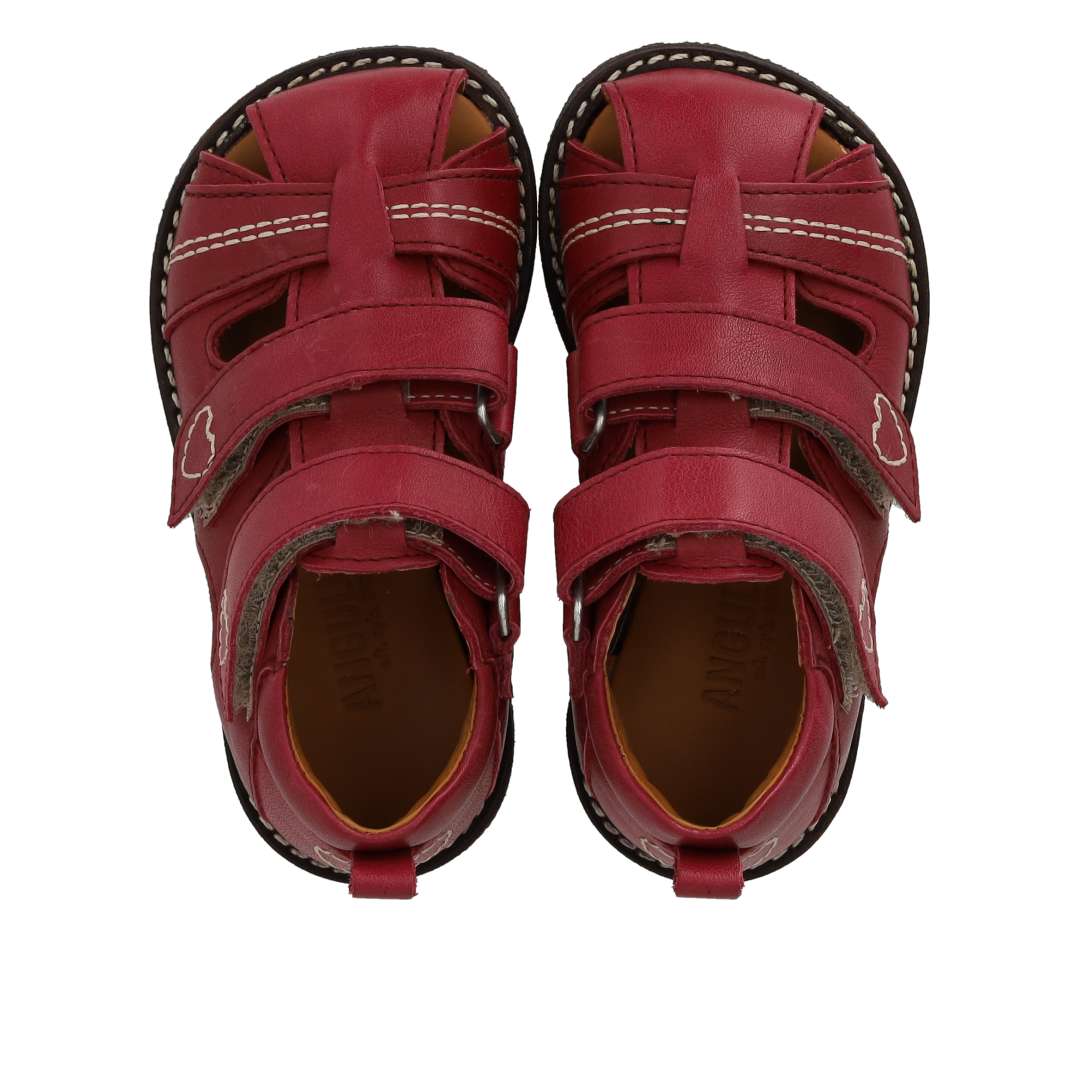 Toddler sandal with contrasting heart embroidery