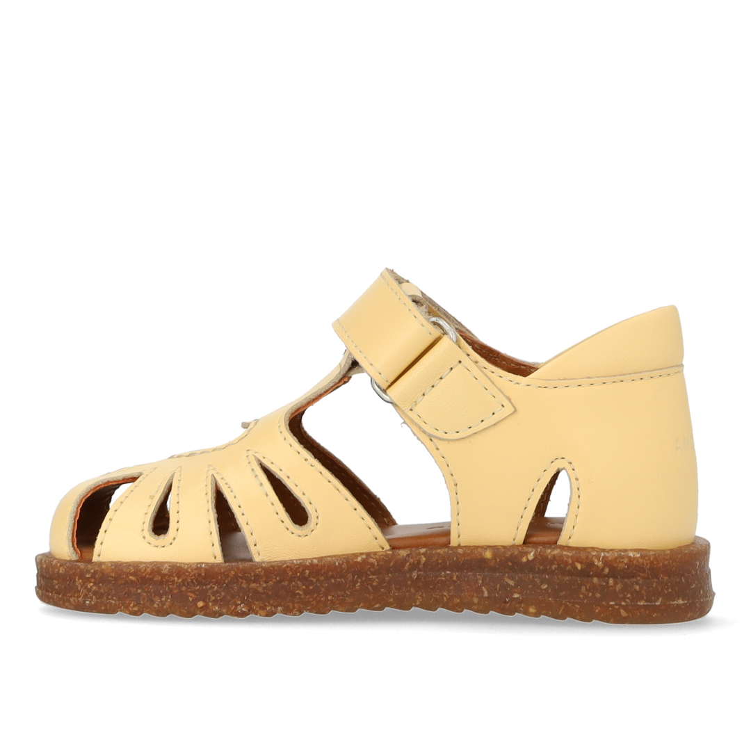 Toddler heart sandal