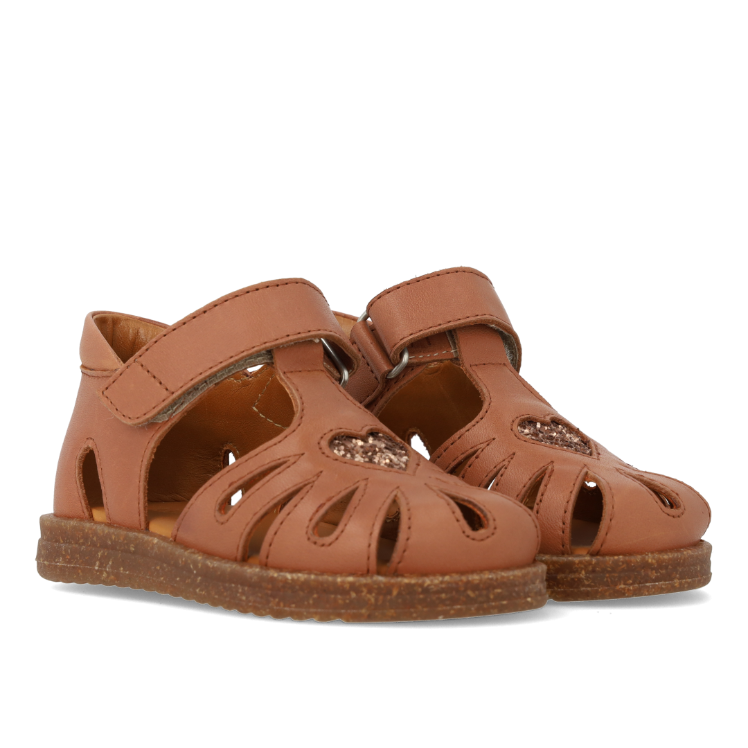 Toddler sandal with sparkling glitter heart