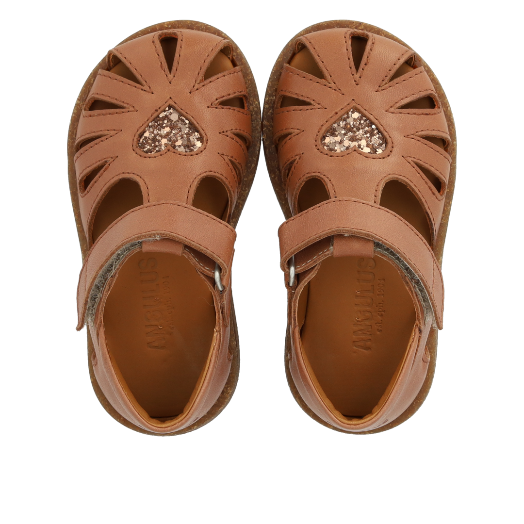 Toddler sandal with sparkling glitter heart