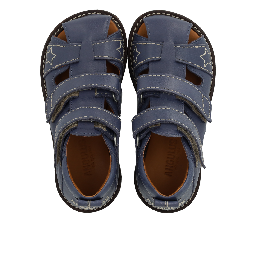 Leather sandal with star embroidery