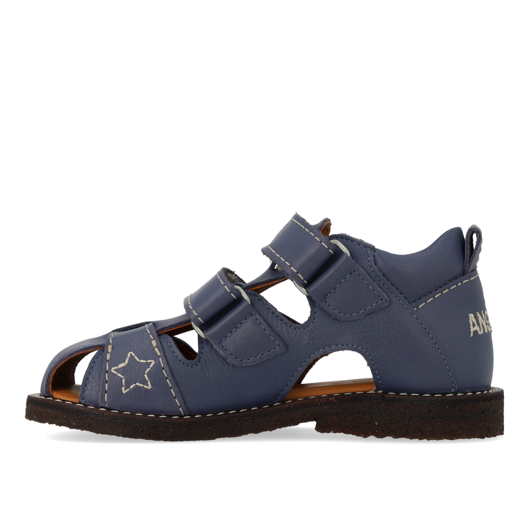 Leather sandal with star embroidery