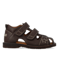 Leather sandal with star embroidery