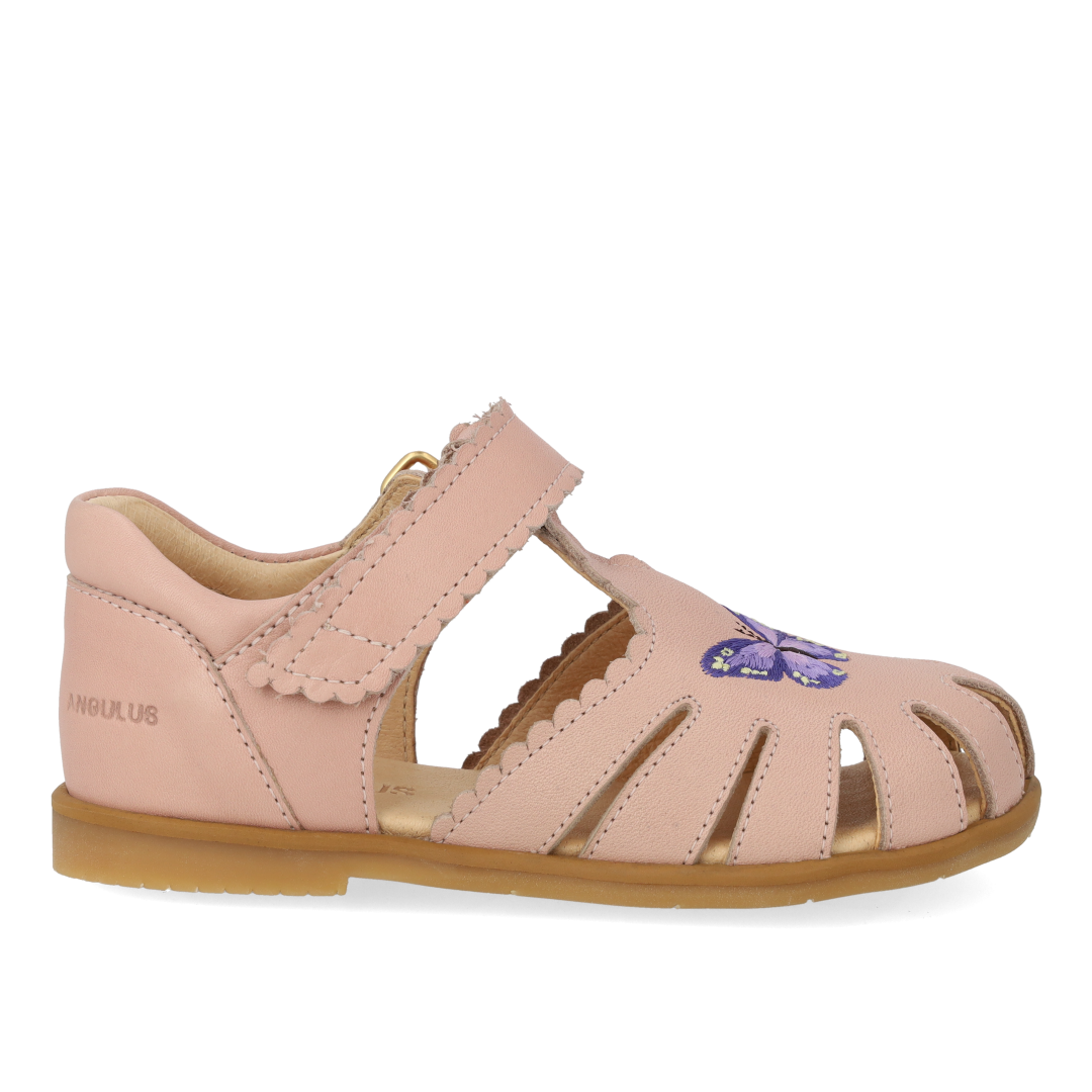 Closed-toe sandal with butterfly