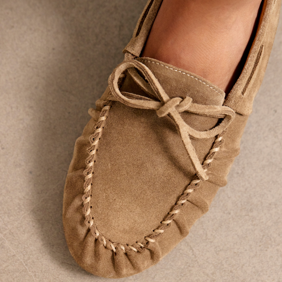 ultra-soft moccasin with laces