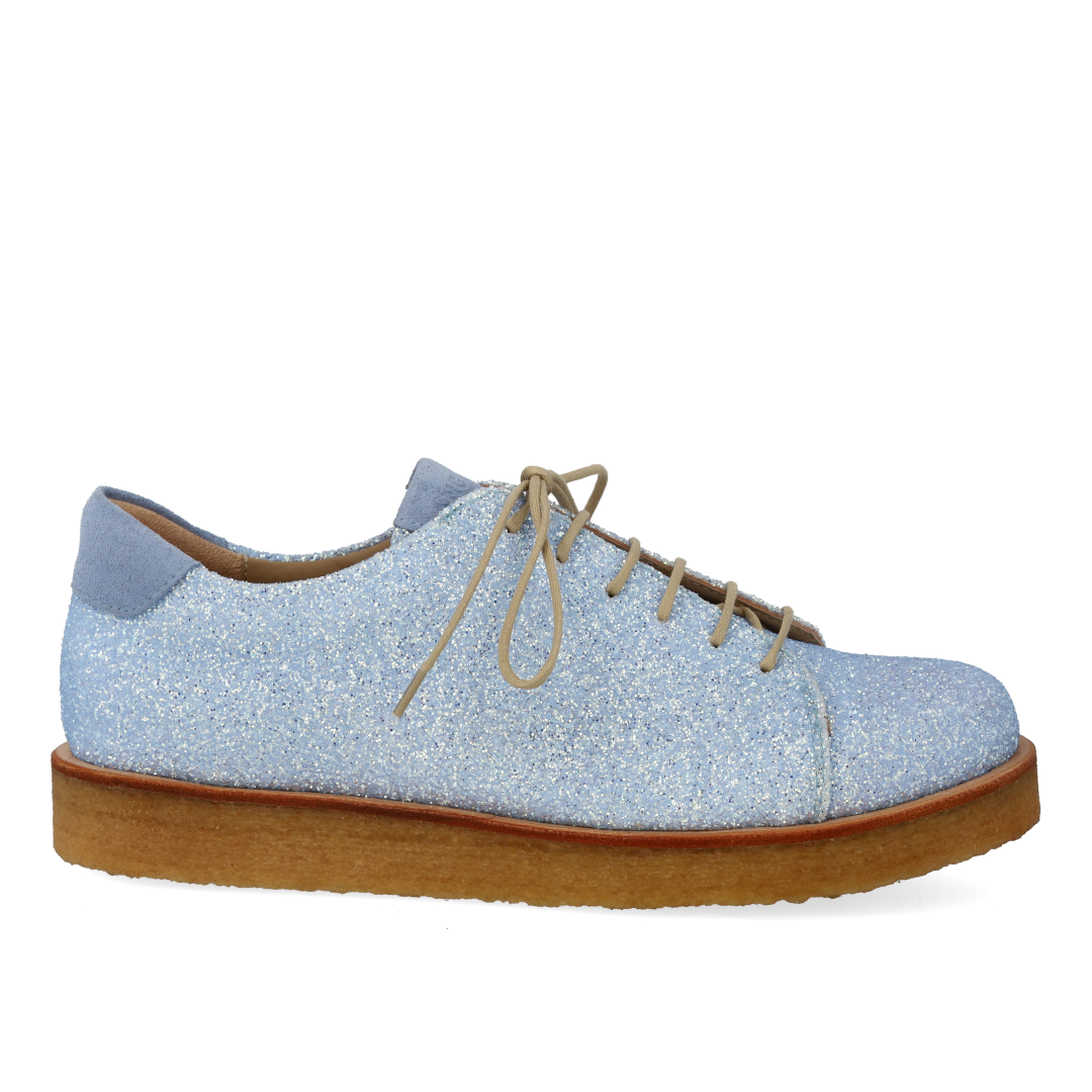 Glitter sneaker with platform sole