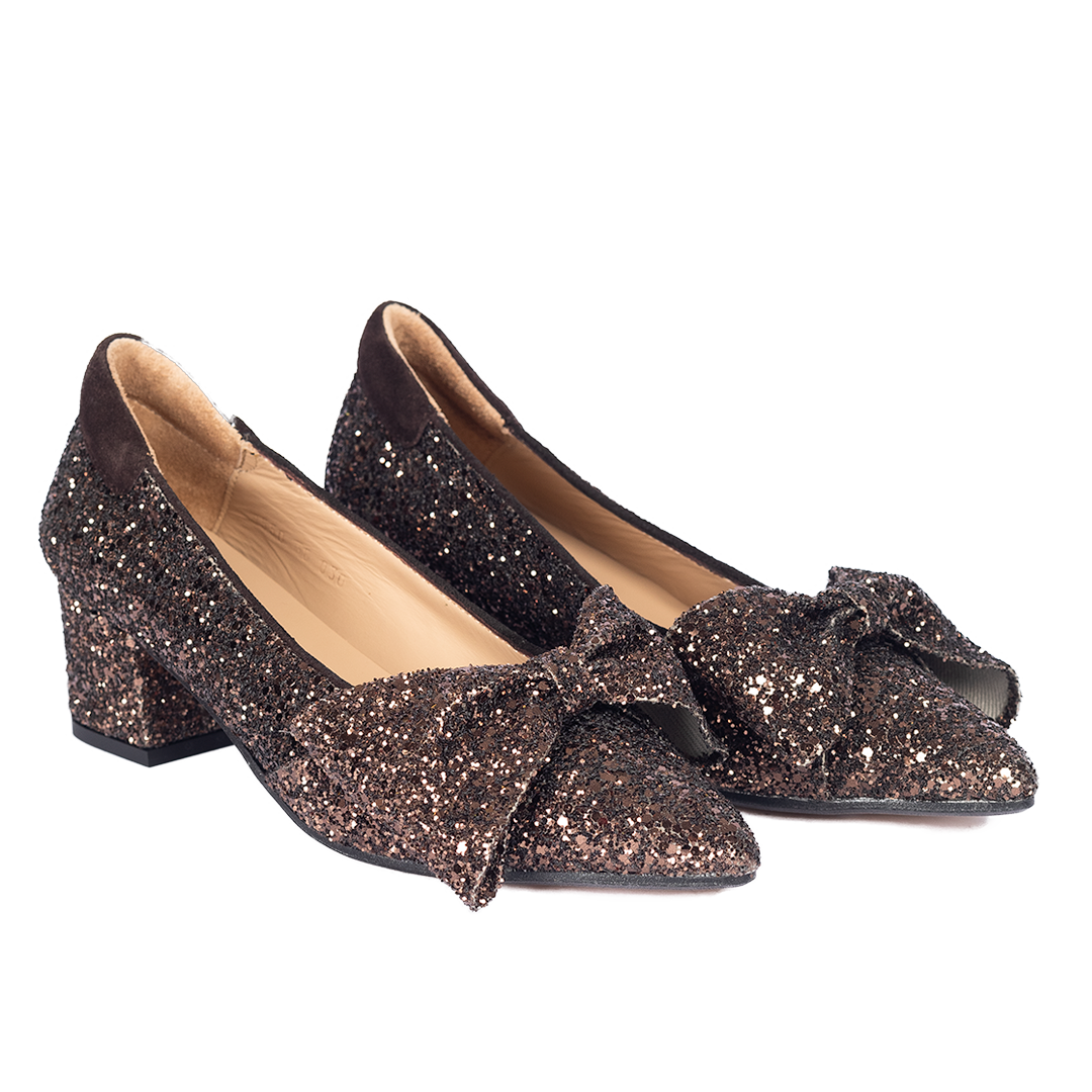Bow pump in sparkling glitter
