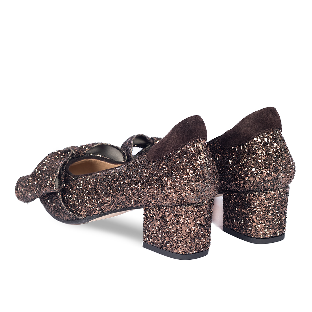 Bow pump in sparkling glitter