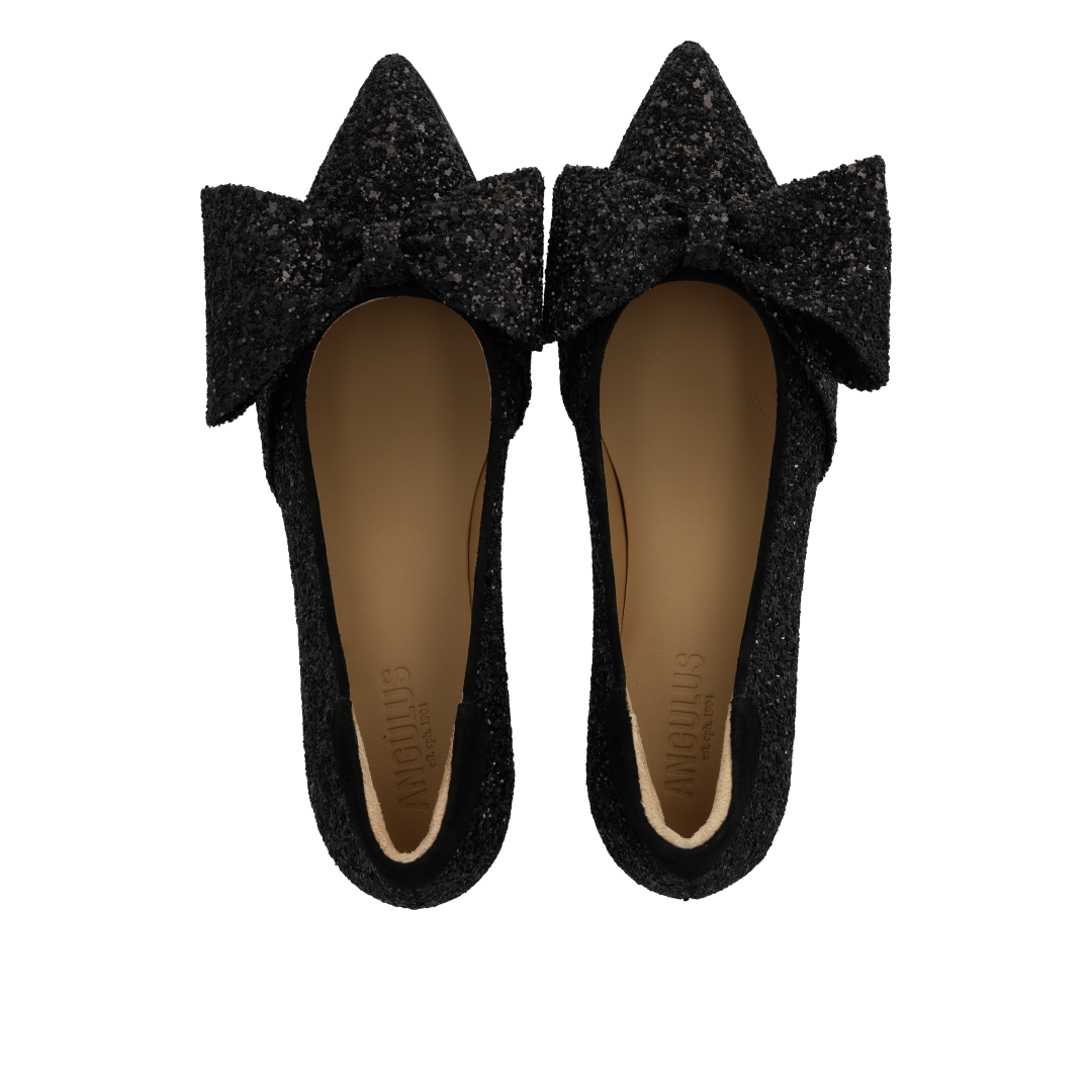 Bow pump in sparkling glitter