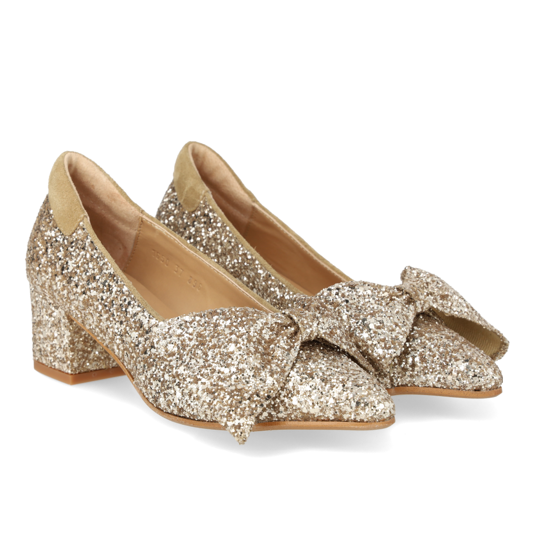 Bow pump in sparkling glitter