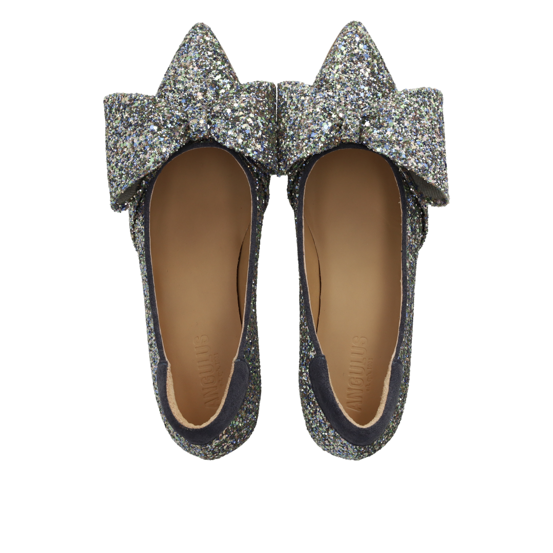 Bow pump in sparkling glitter