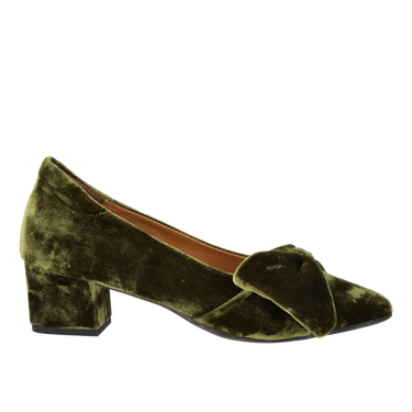 Bow pump in soft velvet