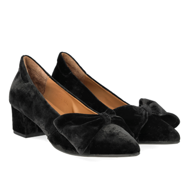 Bow pump in soft velvet